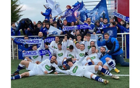 MES QUE UN CLUB !